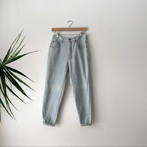 Vintage High-Waisted Jeans